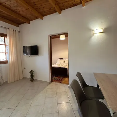 Koutsogiannopoulos House Apartman Kalávrita